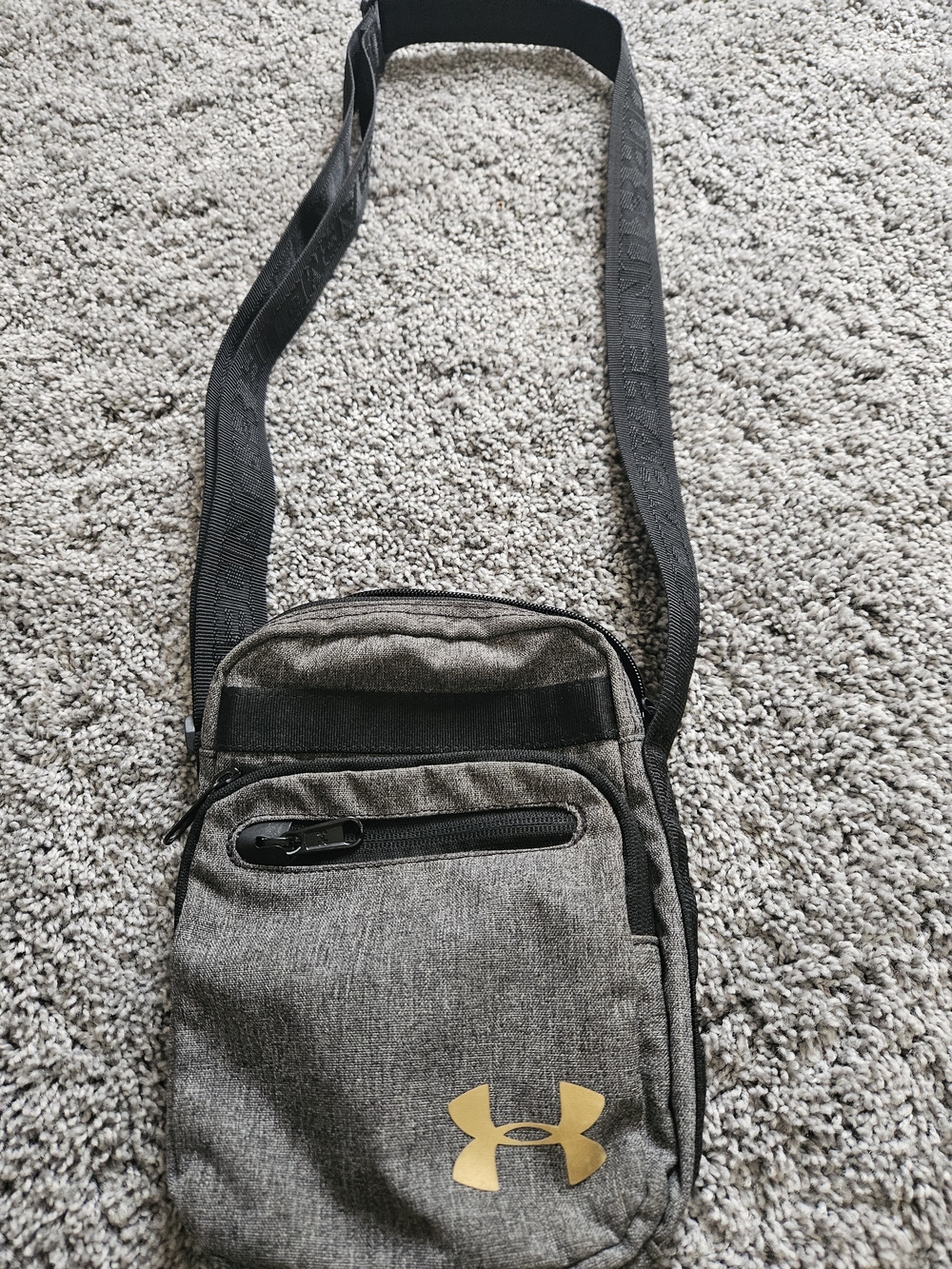 Under Armour Women’s Gray Crossbody Sling Bag